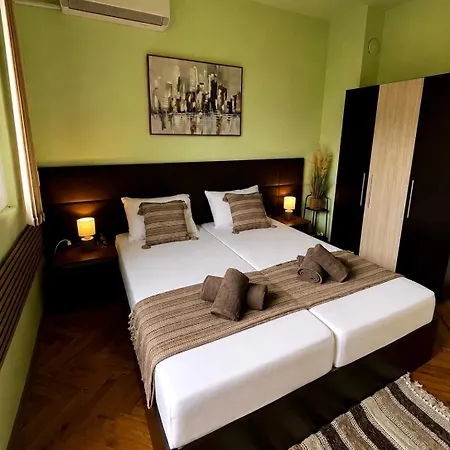 Elegant&cozy 10 Min To Sea Garden Apartament Warna